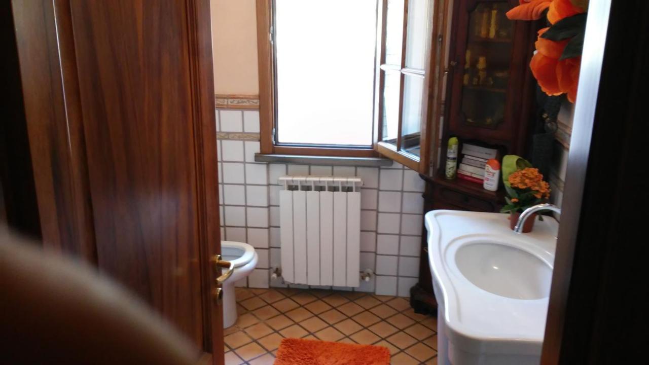 Room In Villa - Room In The Hills With Garden And Sea View San Salvatore  Екстер'єр фото